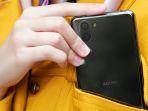 sharp-aquos-r3.jpg