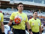 shaun-evans-wasit-asal-australia-yang-sempat-memimpin-di-liga-1_20180824_212229.jpg