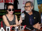 sheila-marcia-datangi-komnas-perlindungan-anak_20160430_152323.jpg