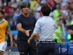 shin-tae-yong-kalahkan-joachim-loew.jpg