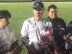 shin-tae-yong-saat-diwawancarai-usai-melatih-timnas-u-19-di-stadion-madya.jpg