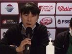 shin-tae-yong-saat-memberikan-pernyataan-usai-laga-kontra-persikabo.jpg