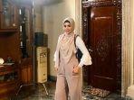 shinta-bachir-unggah-foto-tak-lagi-pakai-hijab.jpg
