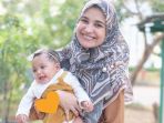 shireen-sungkar-dan-anak-ketiganya_20180918_183101.jpg