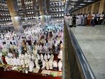 sholat-idul-fitri-1440-h-di-masjid-istiqlal_20190605_120351.jpg