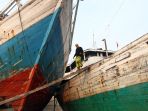 sholat-idul-fitri-di-pelabuhan-sunda-kelapa_20180615_100144.jpg