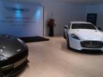 showroom-aston-martin_20150505_162622.jpg