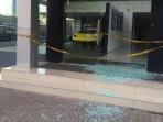 showroom-lamborghini-digarisi-police-line_20160613_123919.jpg