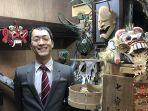 shuhei-okawara-penjual-topeng-jepang.jpg