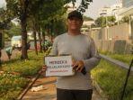 si-pejalan-kaki-alfred-sitorus-m.jpg