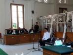 sidang-bupati-barru-andi-idris-syukur_20160823_083940.jpg