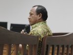 sidang-dakwaan-rusli-sibua-ditunda_20150810_225301.jpg