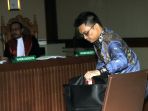 sidang-dakwaan-suap-ketua-pengadilan-tinggi-manado_20180228_171044.jpg