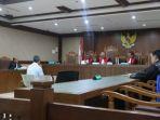 sidang-dengan-terdakwa-perkara-penganiayaan-hakim.jpg