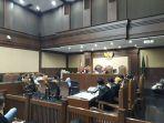 sidang-karen-agustiawan-nih2.jpg