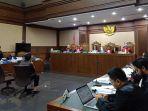 sidang-kasus-korupsi-pengadaan-alat-kedokteran-rumah-sakit-rujukan-provinsi-banten.jpg