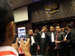 sidang-lanjutan-putusan-sengketa-pilkada-di-mk_20160125_203711.jpg