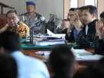sidang-lanjutan-yance-di-pengadilan-tipikor_20150421_160144.jpg