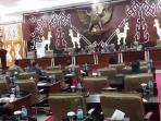 sidang-paripurna-dprd-ntt_20160723_134756.jpg
