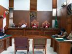 sidang-pembatalan-pernikahan-jessica-iskandar_20141113_125612.jpg