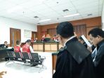 sidang-penipuan-bos-forex-surabaya_20190402_230326.jpg