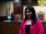 sidang-perdana-bupati-sri-wahyumi-maria-manalip_20190923_224553.jpg