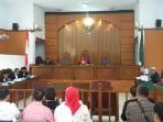 sidang-praperadilan-yang-diajukan-gubernur-sulawesi-tenggara-nur-alam_20161004_153941.jpg