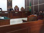 sidang-praperadilan-yang-digelar-di-pengadilan-negeri-jakarta-selatan.jpg