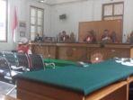 sidang-putusan-bos-abu-tours.jpg