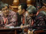 sidang-putusan-gugatan-pilkada-di-mk_20160118_173958.jpg