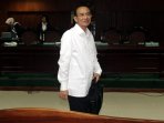 sidang-putusan-sela-suryadharma-ali-di-pengadilan-tipikor_20150921_143840.jpg