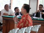 sidang-terdakwa-irianto-ms-syafiuddin_20150405_192759.jpg