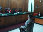 sidang-vonis-bos-pasar-turi-surabaya_20180417_083737.jpg
