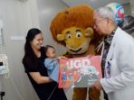 siloam-hospitals-bagikan-mainan-ke-pasien-di-hari-anak-nasional_20190723_162851.jpg