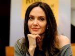 simak-profil-dan-biodata-angelina-jolie-mantan-istri-brad-pitt-dalam-artikel-ini.jpg