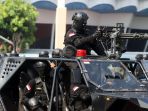 simulasi-penanggulangan-terorisme-satgultor-tni_20190409_195516.jpg