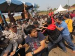 simulasi-pengamanan-pilkada-tangerang_20150909_200140.jpg