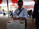 simulasi-pilkada-bagi-penyandang-disabilitas_20170208_210139.jpg