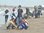 sispala-dan-forum-alumni-sispala-fasta-jakarta-melakukan-aksi-bersih-pantai-31.jpg