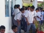 siswa-berteduh_20160817_131613.jpg