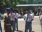 siswa-diberikan-pembinaan-oleh-satpol-pp_20180903_145754.jpg