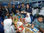 siswa-hang-tuah-makan-ikan-serentak_20180112_151333.jpg