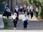 siswa-perempuan-afghanistan-batal-masuk-sekolah.jpg