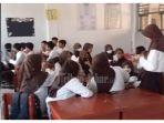 siswa-sekolah-menengah-pertama-smp-di-tasikmalaya-jawa-baratdada.jpg