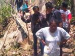 siswi-sd-di-gunungpati-semarang-tewas-kecemplung-jurang_20150910_155836.jpg
