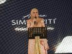 siti-nurhaliza-dalam-launching-ceremony.jpg