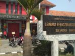 situasi-di-lapas-sukamiskin-bandung_20180722_133601.jpg