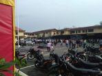 situasi-di-polrestabes-medan.jpg