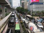 situasi-kepadatan-kendaraan-di-jalan-hr-rasuna-said.jpg