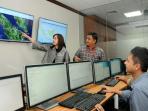 situation-room-asia-pulp-paper-sinar-mas_20161031_163221.jpg